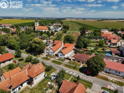 Prodej rodinného domu Chleby, Průběžná 66 č. 33