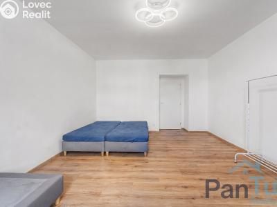 Продаж квартири 2+KK Praha, Na Veselí č. 4