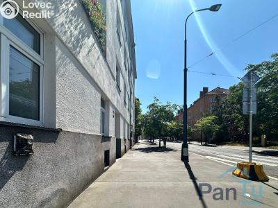 Продаж квартири 2+KK Praha, Na Veselí č. 14