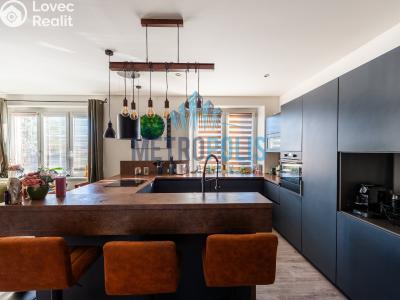 Sale multi-gen house Velim, Palackého 423 č. 5