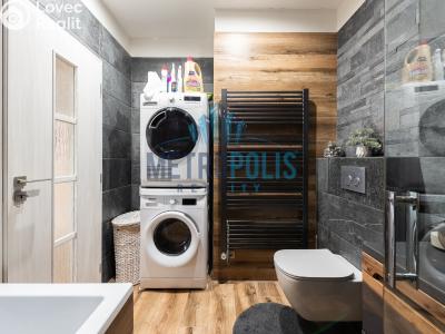 Sale multi-gen house Velim, Palackého 423 č. 17