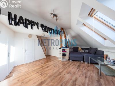 Sale multi-gen house Velim, Palackého 423 č. 23