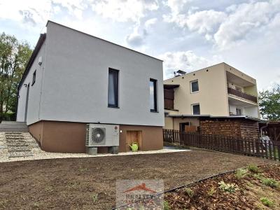 Rent family house Valašské Meziříčí, 28. října 1677 č. 1