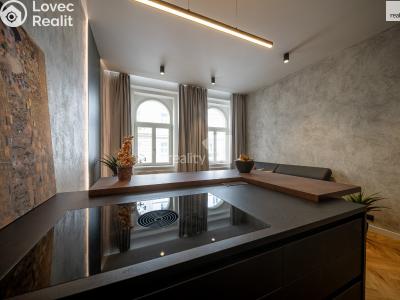 Продаж квартири 3+KK Praha 10, Charkovská č. 7