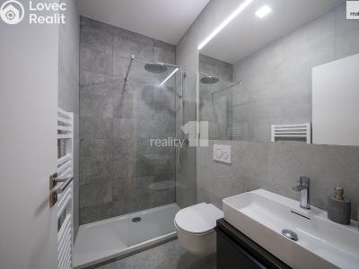 Продаж квартири 3+KK Praha 10, Charkovská č. 11