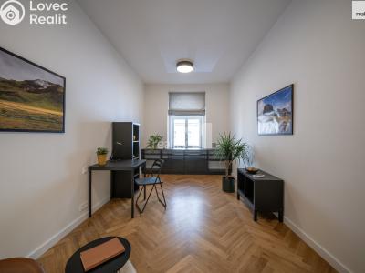 Продаж квартири 3+KK Praha 10, Charkovská č. 14