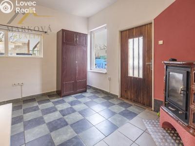Prodej komerční nemovitosti Týn nad Vltavou, Nádražní 180 č. 18