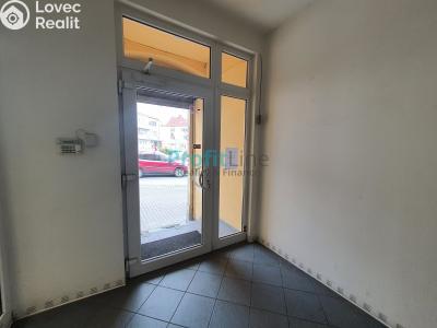 Оренда торгового приміщення Zábřeh, náměstí Osvobození č. 8