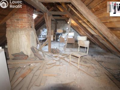Продаж сімейного будинку Kladruby č. 10