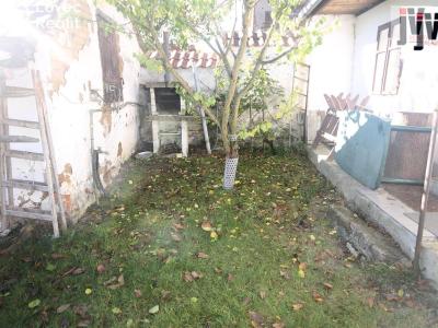 Продаж сімейного будинку Kladruby č. 13