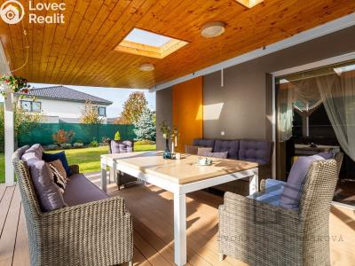 Продажа семейного дома Bašť, Neratovická 840 č. 5
