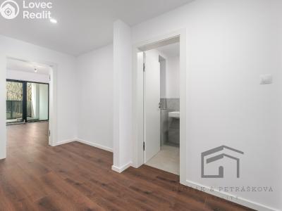 Sale apartment 3+KK Praha, Spojovací č. 8