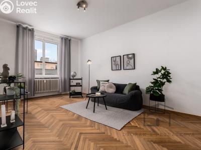 Prodej bytu 2+1 Praha, Lounských č. 1