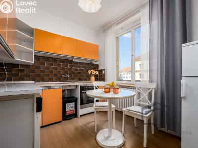 Prodej bytu 2+1 Praha, Lounských č. 3