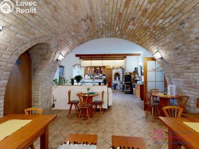 Rent restaurant Hustopeče, Dukelské nám. č. 5