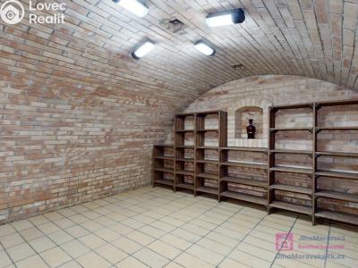 Rent restaurant Hustopeče, Dukelské nám. č. 12