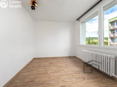 Prodej bytu 4+1 Čížkovice, Na sídlišti 265 č. 10