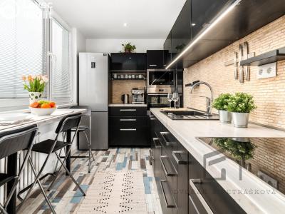 Продаж квартири 3+1 Praha, Lohniského č. 5
