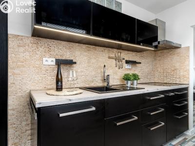 Продаж квартири 3+1 Praha, Lohniského č. 6