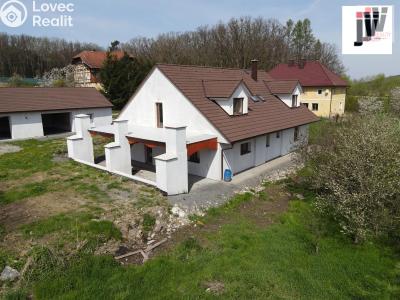 Продажа фермы Týniště č. 7