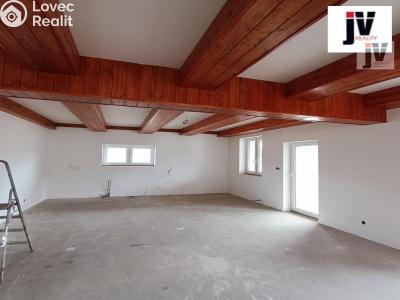 Продажа фермы Týniště č. 9