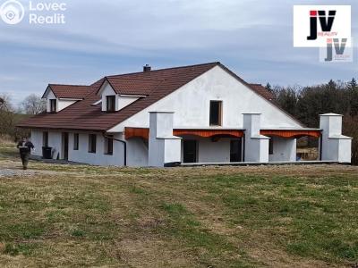 Продажа фермы Týniště č. 10