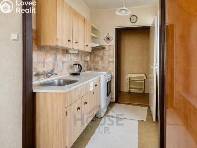 Продаж квартири 2+1 Praha, Kozmíkova č. 2