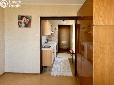 Продаж квартири 2+1 Praha, Kozmíkova č. 3