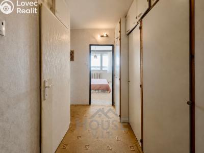 Продаж квартири 2+1 Praha, Kozmíkova č. 4
