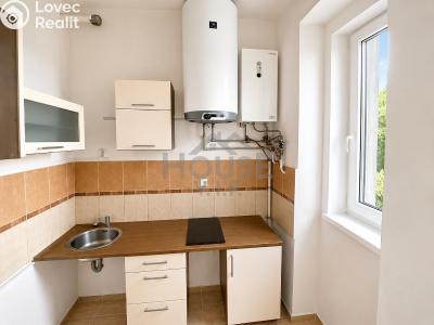 Sale apartment 3+KK Praha, Pod Labuťkou č. 3