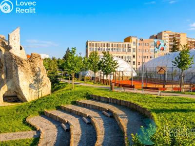 Продаж квартири 3+1 Praha, Dvouletky č. 18