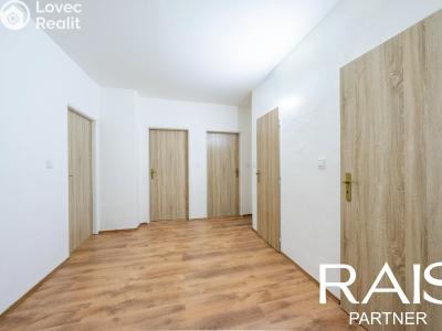 Аренда квартиры 2+1 Rosice, Komenského náměstí 623 č. 8