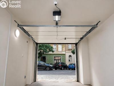 Sale garage Praha, Wenzigova č. 6