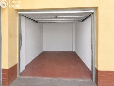 Sale garage Praha, Wenzigova č. 1