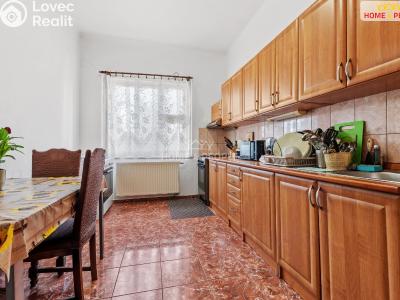 Prodej bytu 3+1 Říčany, Olivova č. 4