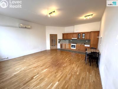 Аренда квартиры 2+KK Praha 9, Pod pekárnami č. 6