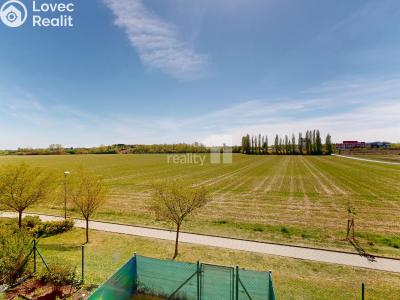Продаж квартири 3+KK Praha 18, Kadečkové č. 9
