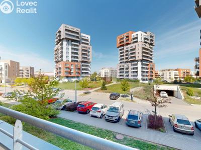 Продаж квартири 3+KK Praha 18, Kadečkové č. 12
