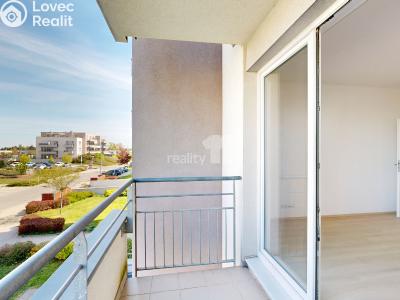 Продаж квартири 3+KK Praha 18, Kadečkové č. 13