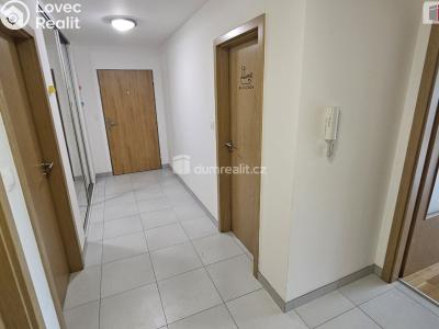 Аренда квартиры 3+KK Praha 14, Slévačská č. 5