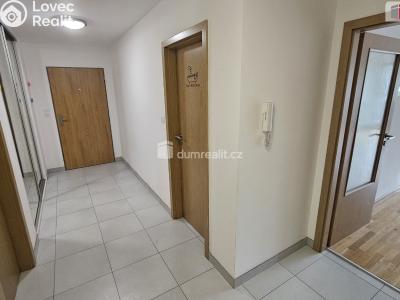 Аренда квартиры 3+KK Praha 14, Slévačská č. 7