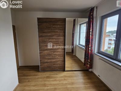 Аренда квартиры 3+KK Praha 14, Slévačská č. 8