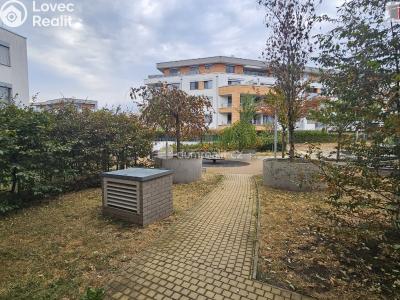 Аренда квартиры 3+KK Praha 14, Slévačská č. 14