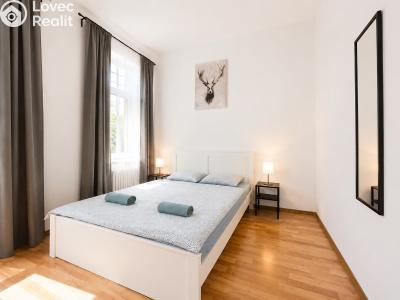 Rent hotel Praha, Seifertova č. 8