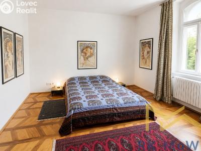 Rent apartment 2+1 Praha, Janáčkovo nábřeží č. 8