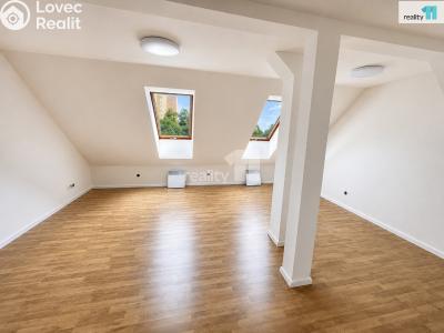 Продаж квартири 3+KK Praha 9, Českobrodská č. 1
