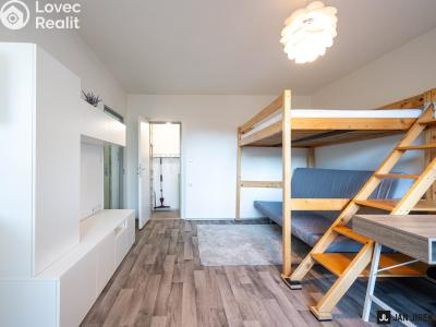 Продаж квартири 1+KK Hradec Králové, Říční č. 8