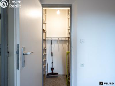 Sale apartment 1+KK Hradec Králové, Říční č. 8