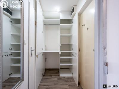 Sale apartment 1+KK Hradec Králové, Říční č. 10