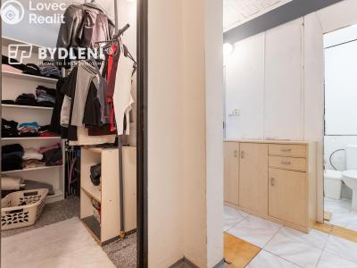 Prodej bytu 2+1 Osek, Hrdlovská 645 č. 18